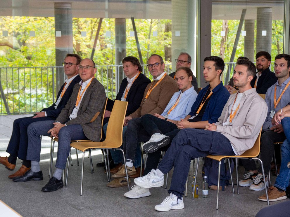 Spannung im Auditorium vor den Pitches
